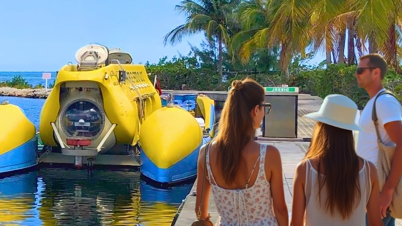 What-to-Wear-on-a-Submarine Tour in the Caribbean and What to Avoid